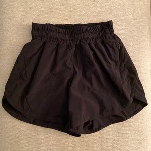 lululemon track that 5” shorts